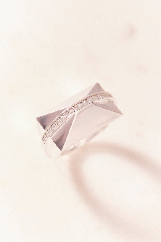 Ruifier 0.29ct White Diamonds Icon Shard Ring