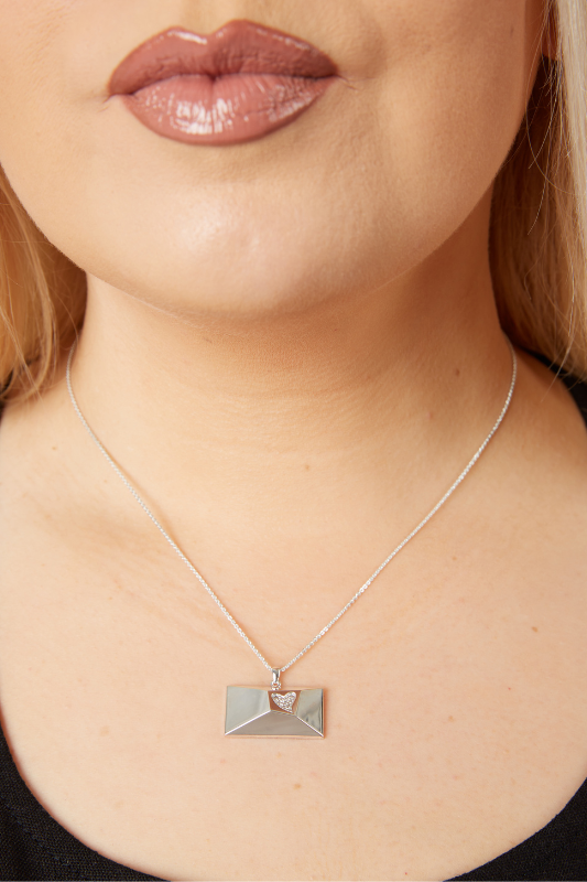 Valentine White Heart - Necklace